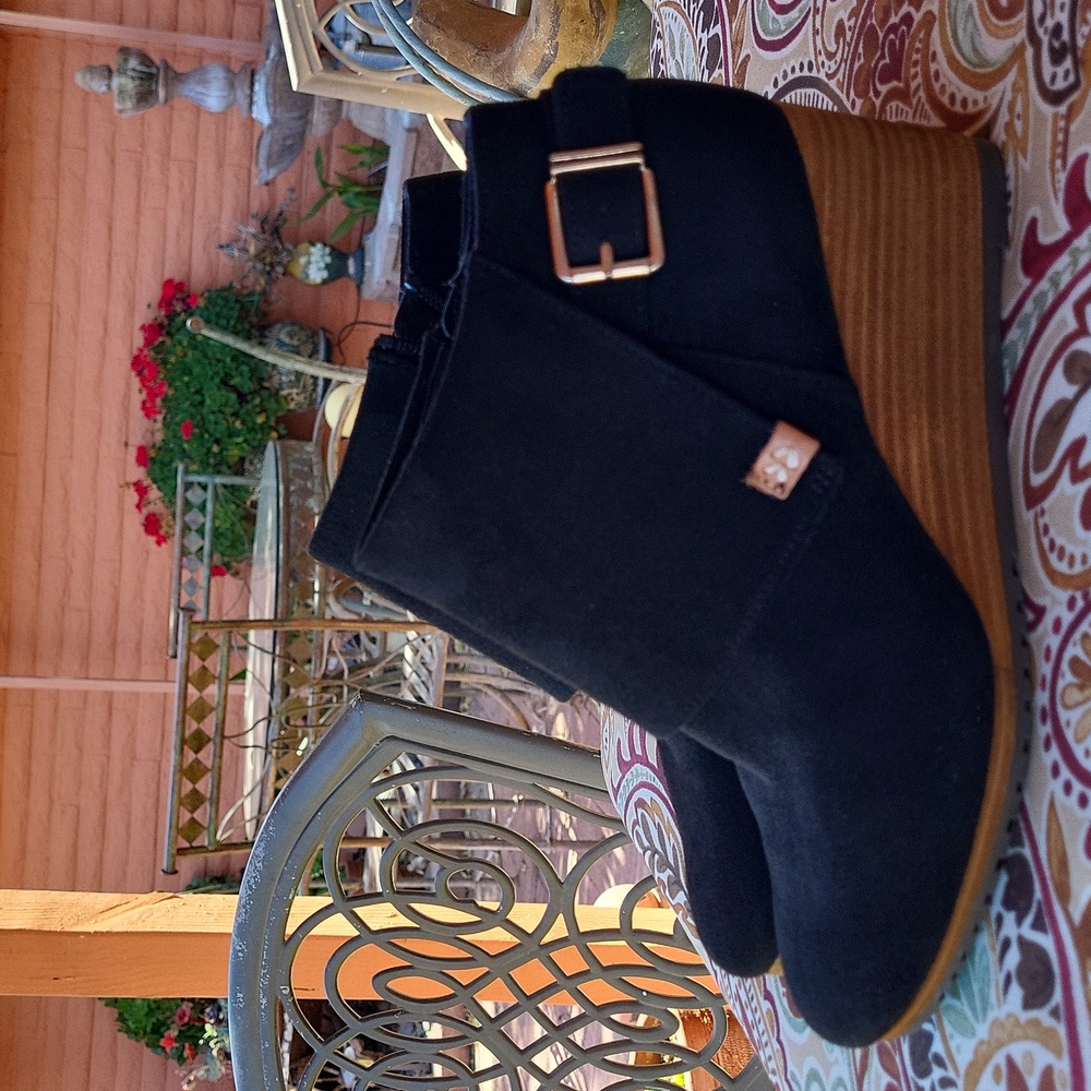 Dr. Scholl's Black Ankle Boots EUC WO's  7